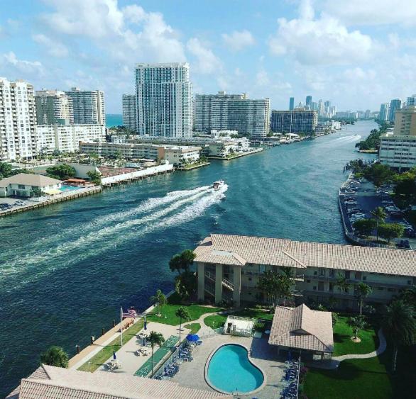 Miami Beach Studio Amazing Views 405B Холандейл Бийч Екстериор снимка